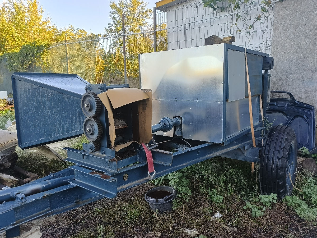 Tocător de crengi foto 1