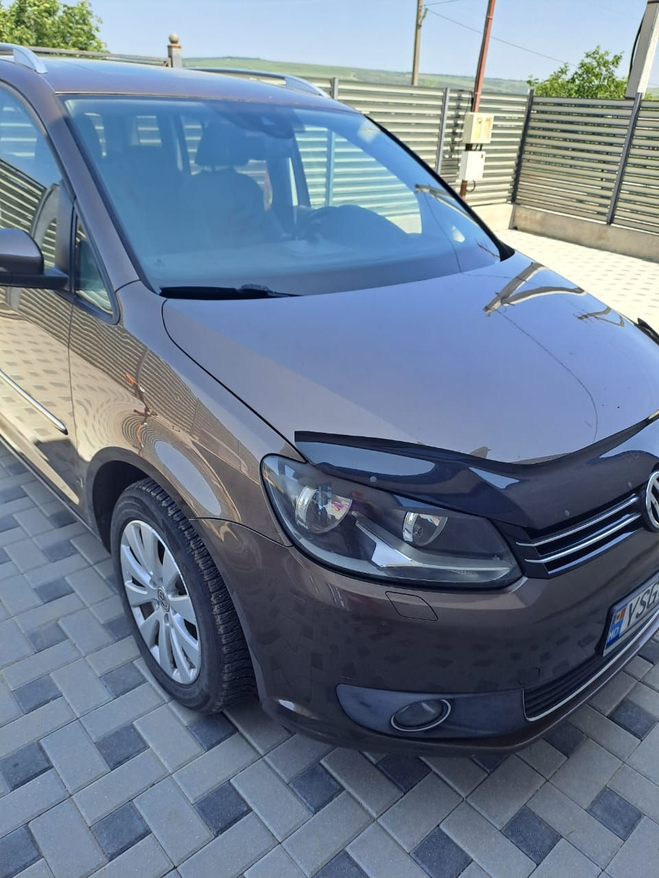 Volkswagen Touran фото 0