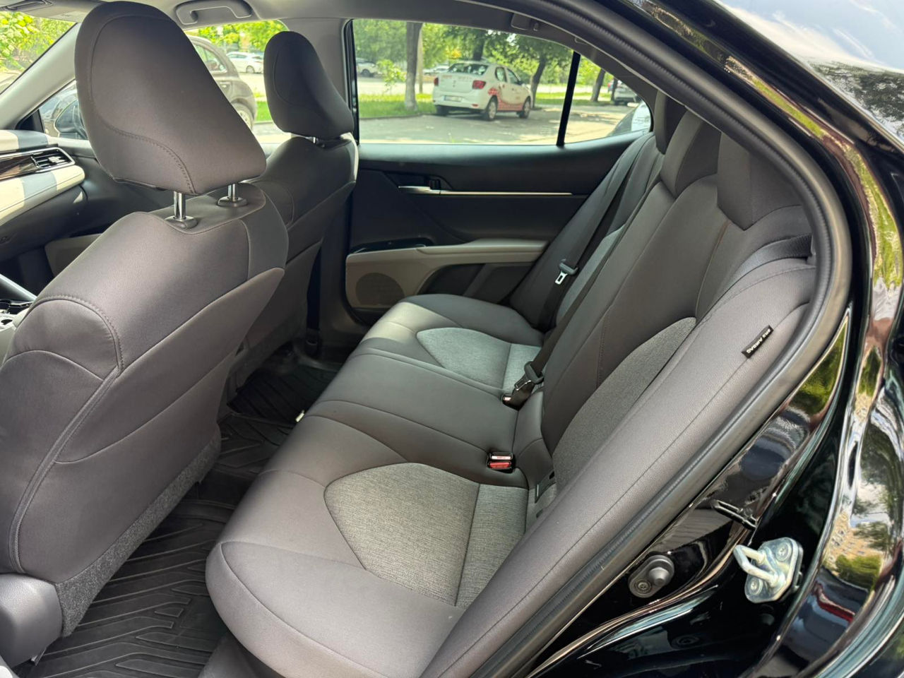 Toyota Camry фото 5