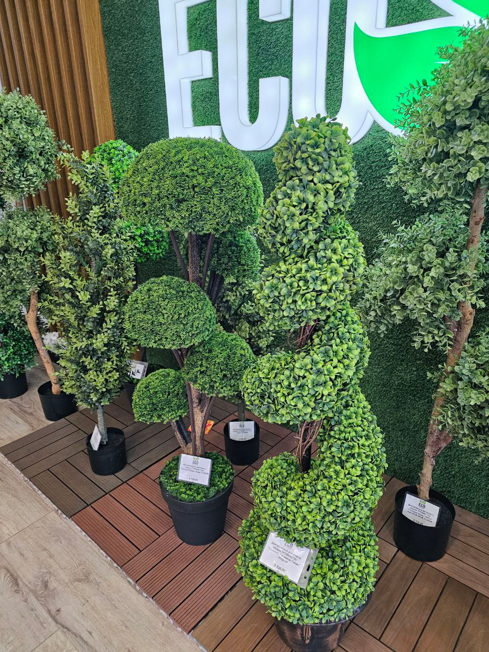 Arbori si flori artificiale in ghivece în Moldova! foto 0