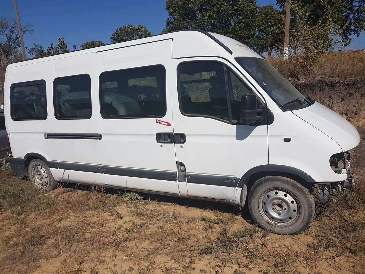 Dezmembrez Renault Master 2.5dci 2006. foto 4