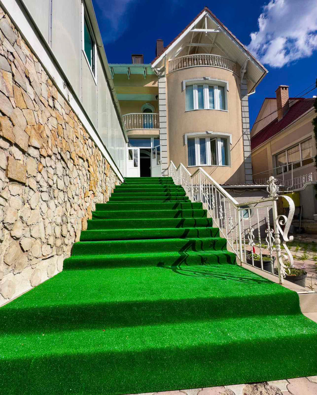 Vilă pentru petrecere foto 0