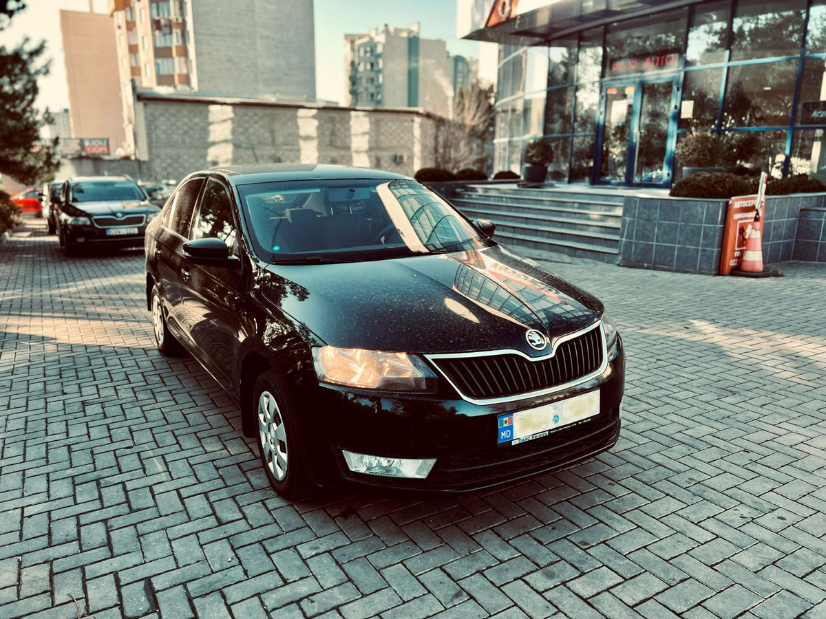 Skoda Rapid фото 1