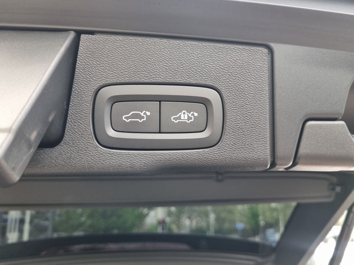 Volvo XC60 2021 photo 18