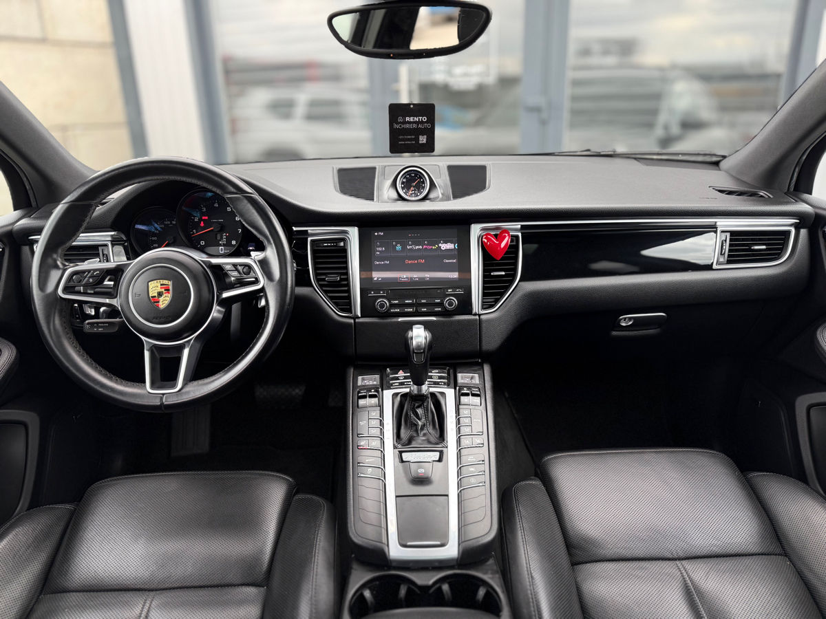 Chirie Porsche Macan foto 1