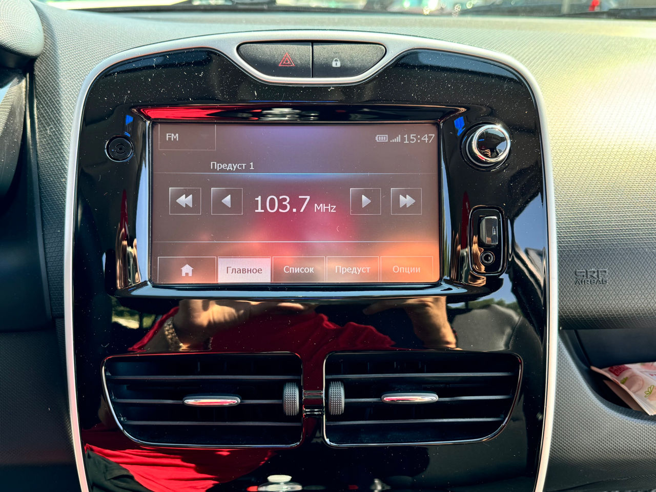 Renault Clio foto 11