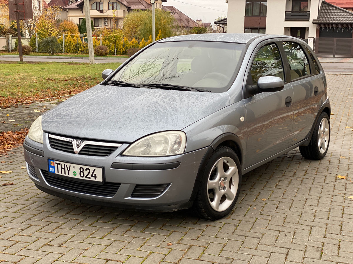 Opel Corsa фото 1