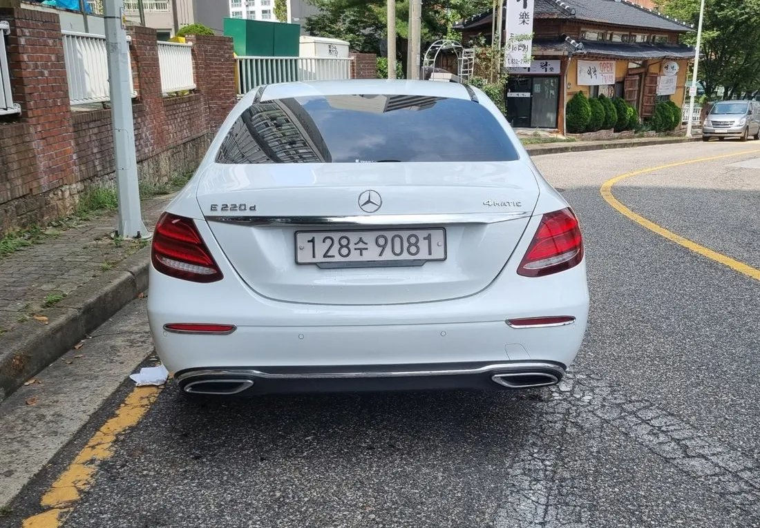 Mercedes E-Class foto 5