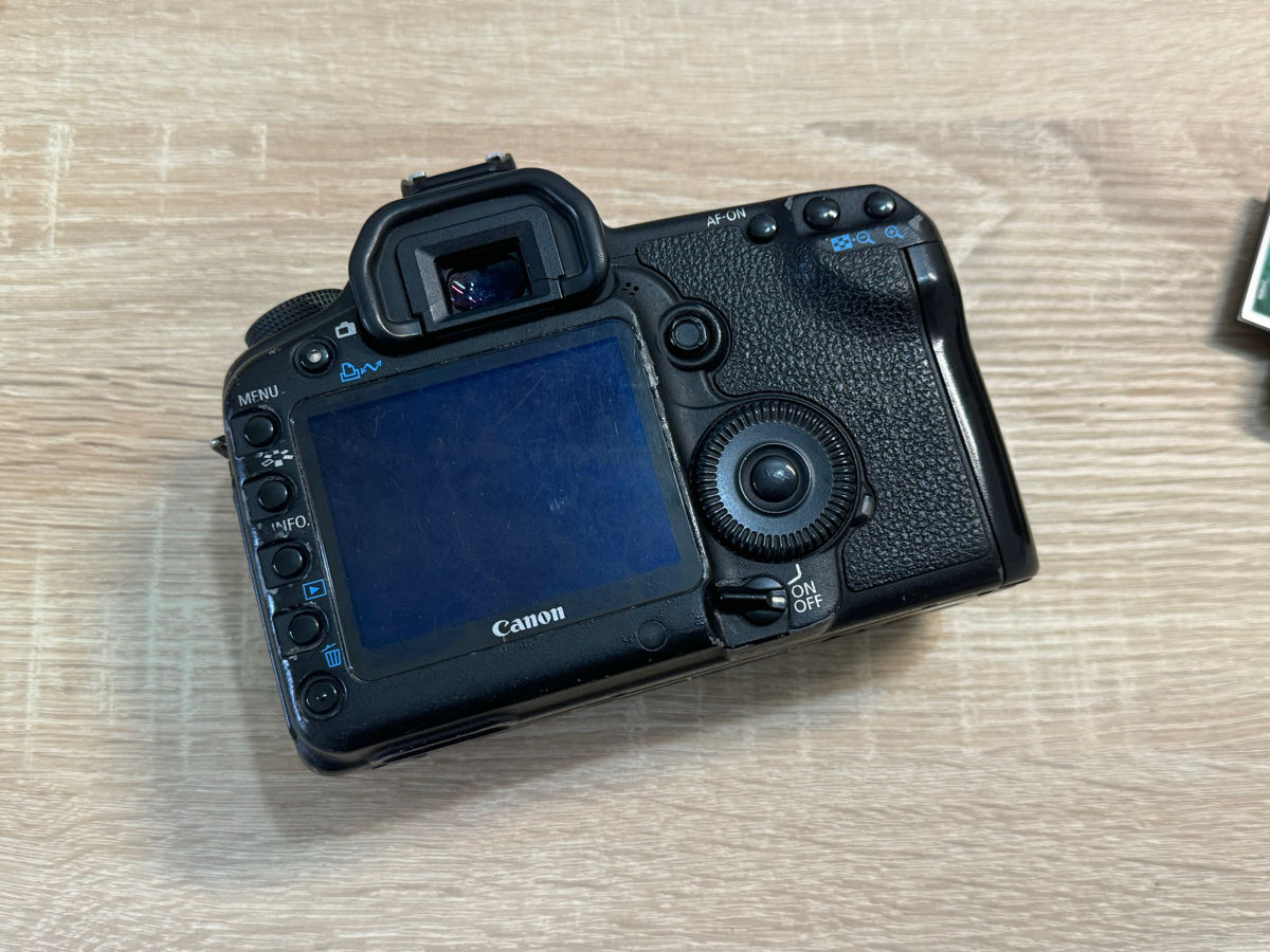 Canon EOS 5D Mark ii фото 1