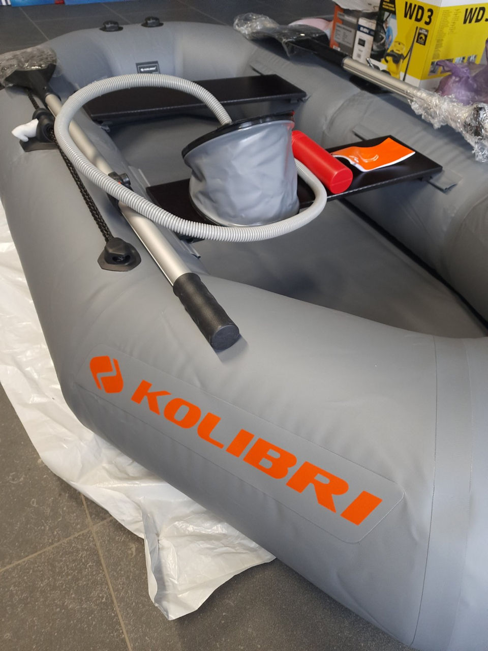 Лодка надувная ПВХ Kolibri K-250 profi (новая) фото 1