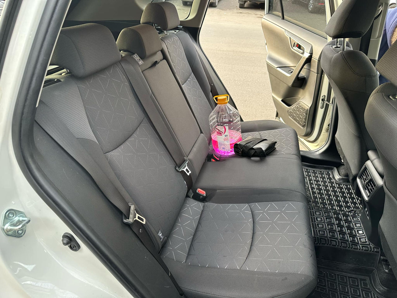 Toyota Rav 4 foto 1