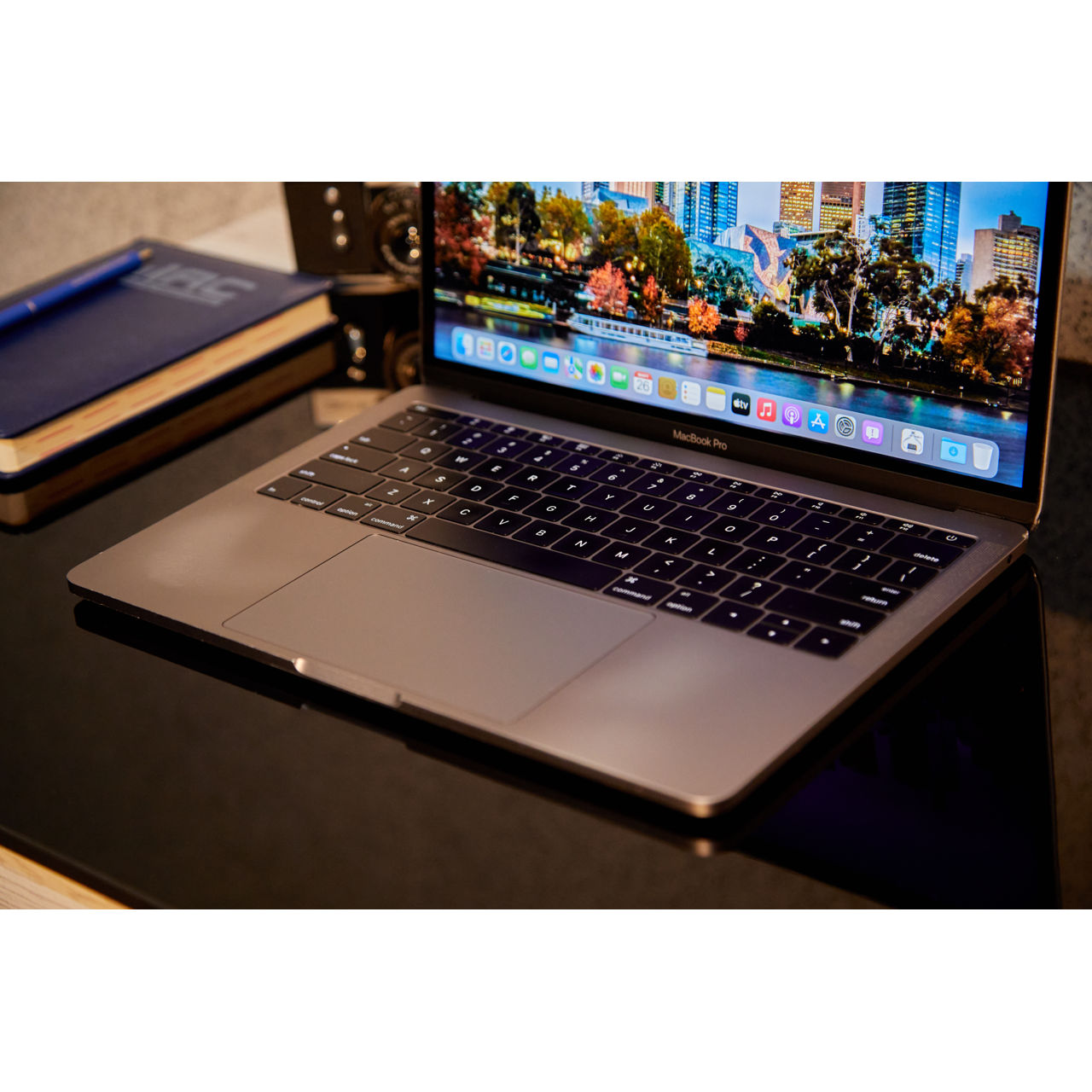 MacBook Pro 13, 2016/ i5 6gen/ 8gb Ram/ 128gb SSD/ 692 cicluri foto 5