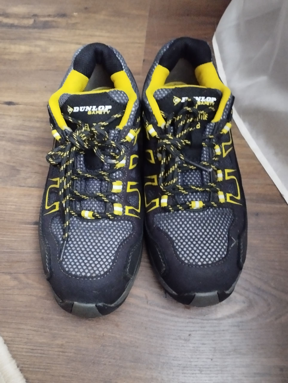 Ботинки рабочие с металлическим подноском Dunlop. Полный 40 размер.