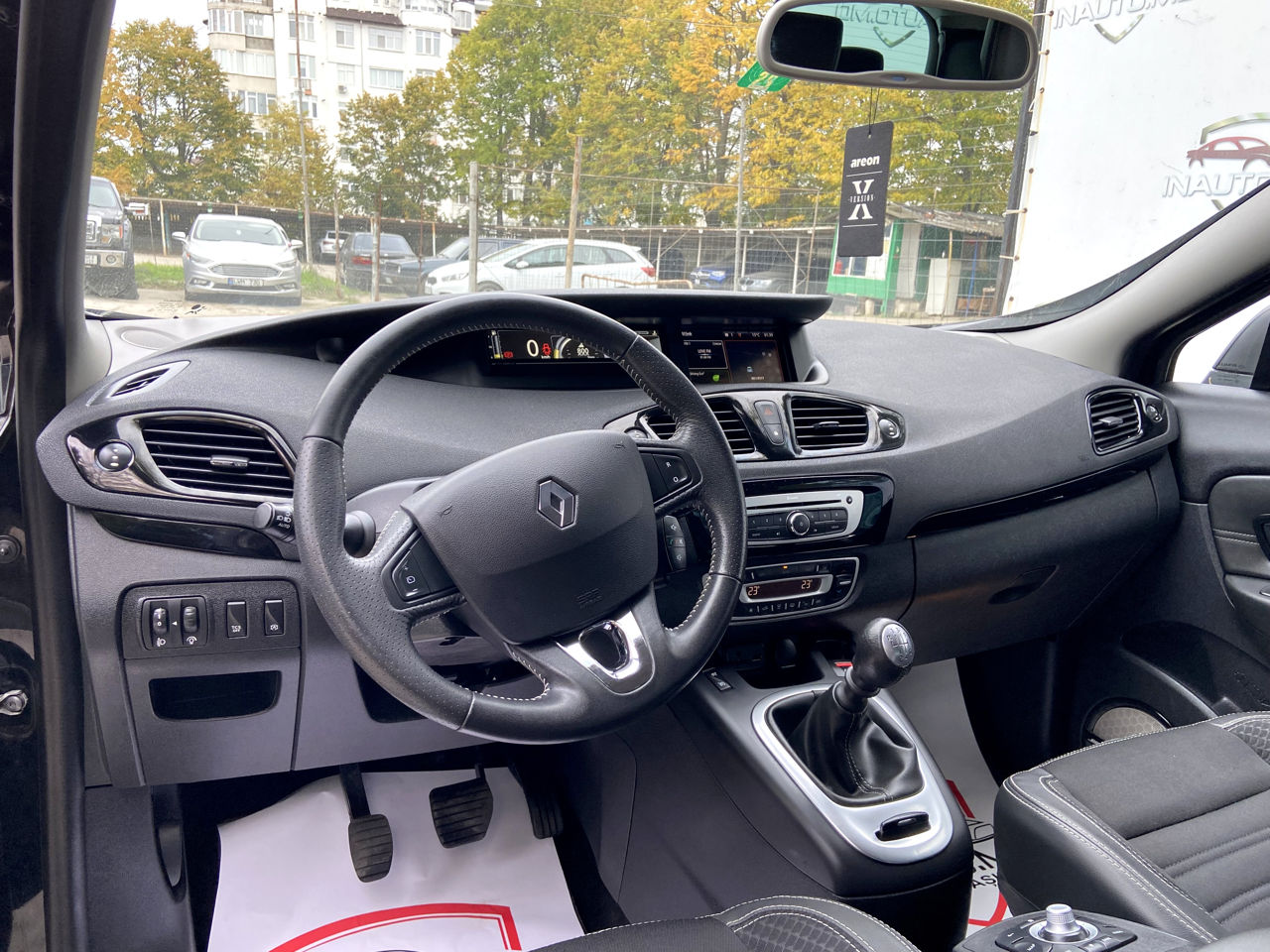 Renault Grand Scenic foto 6