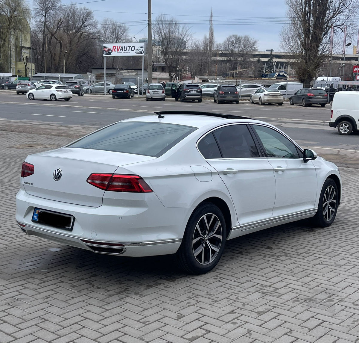 Volkswagen Passat foto 4