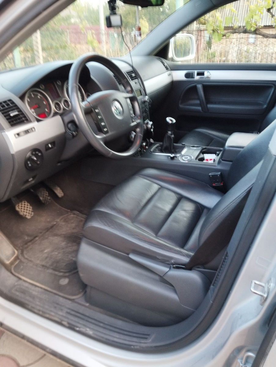 Volkswagen Touareg foto 5