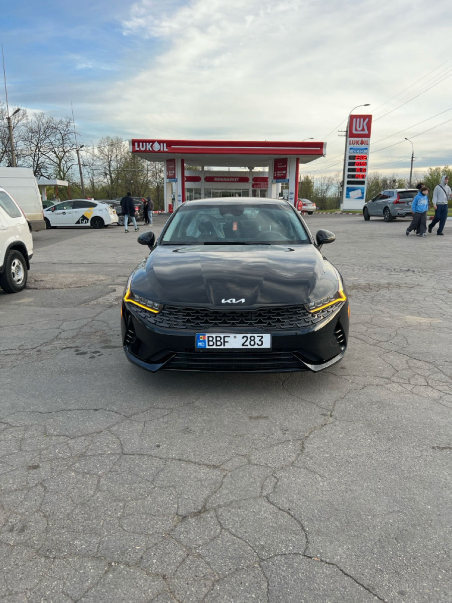 KIA K5 фото 9