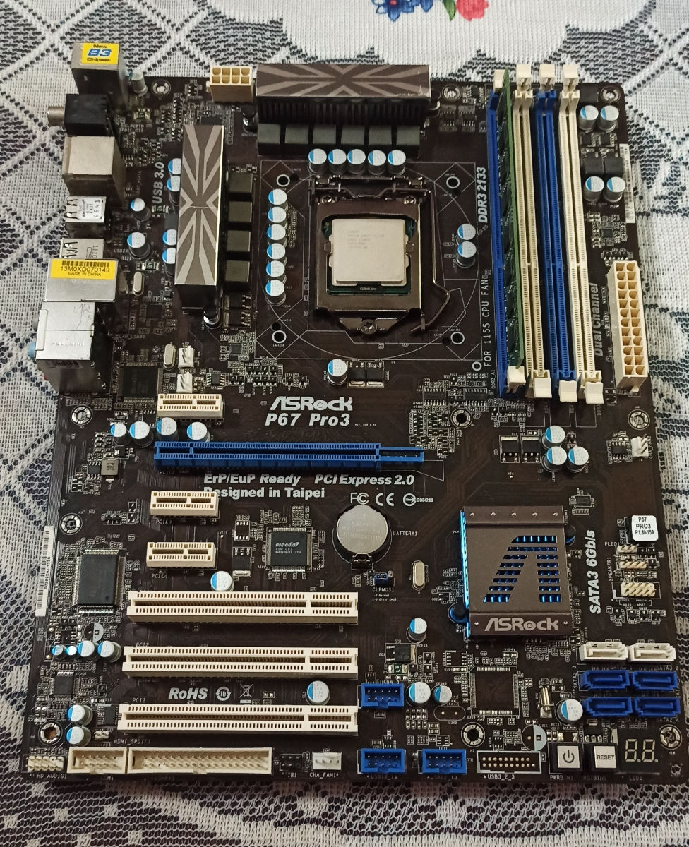 Продам  плату Asrock P67 Pro3 - (1155 socket). Цена- 900 лей. Бельцы. 
 foto 1