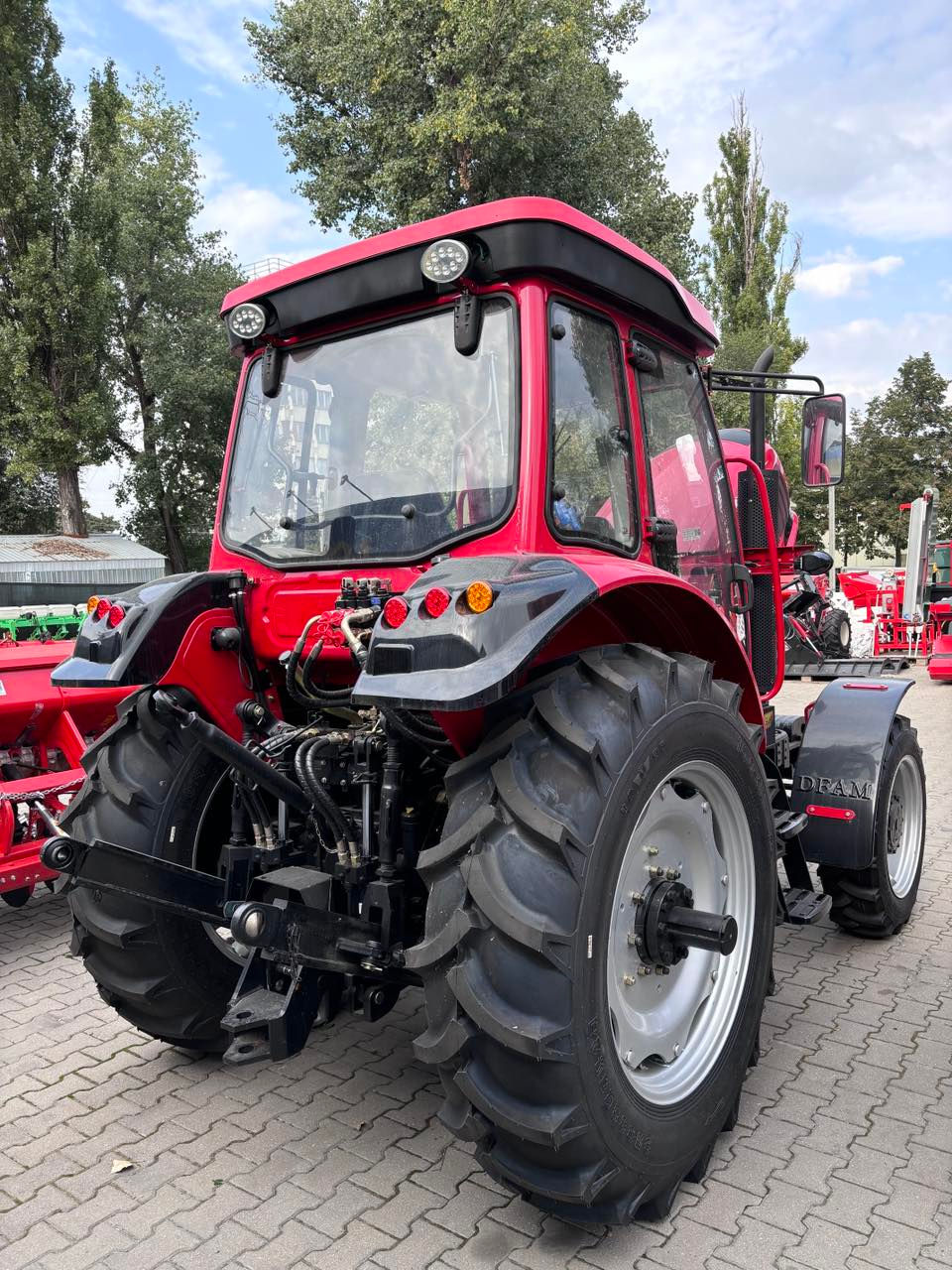Tractor Dong Feng 804  ( 80 CP ) Model Nou фото 7