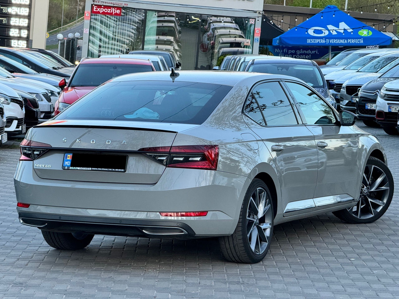 Skoda Superb foto 3