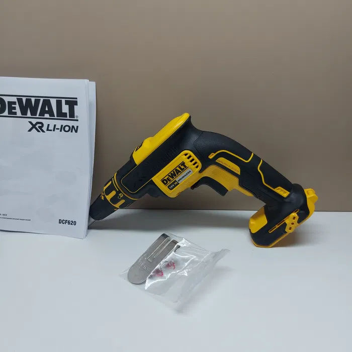 Аккумуляторный шуруповерт DeWalt DCF620N фото 0
