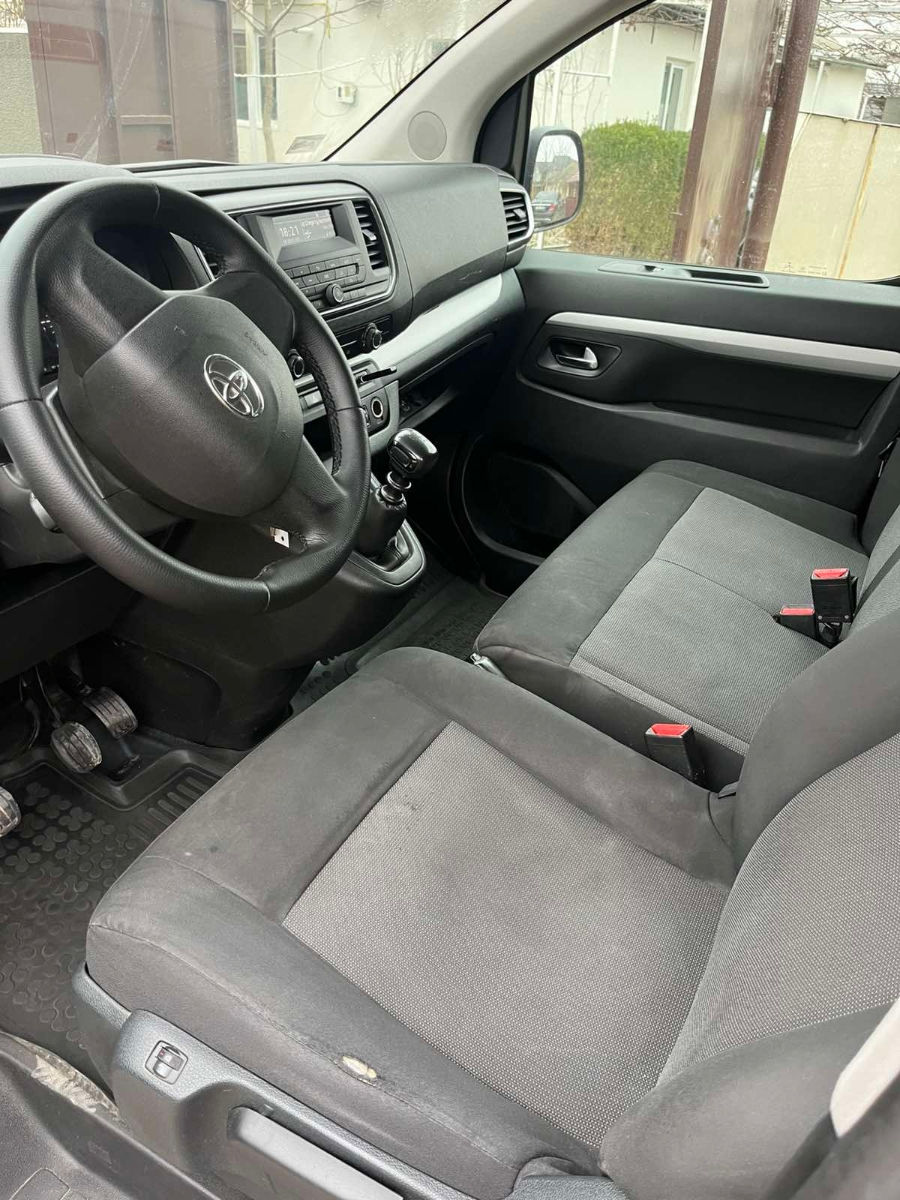 Toyota Proace foto 2