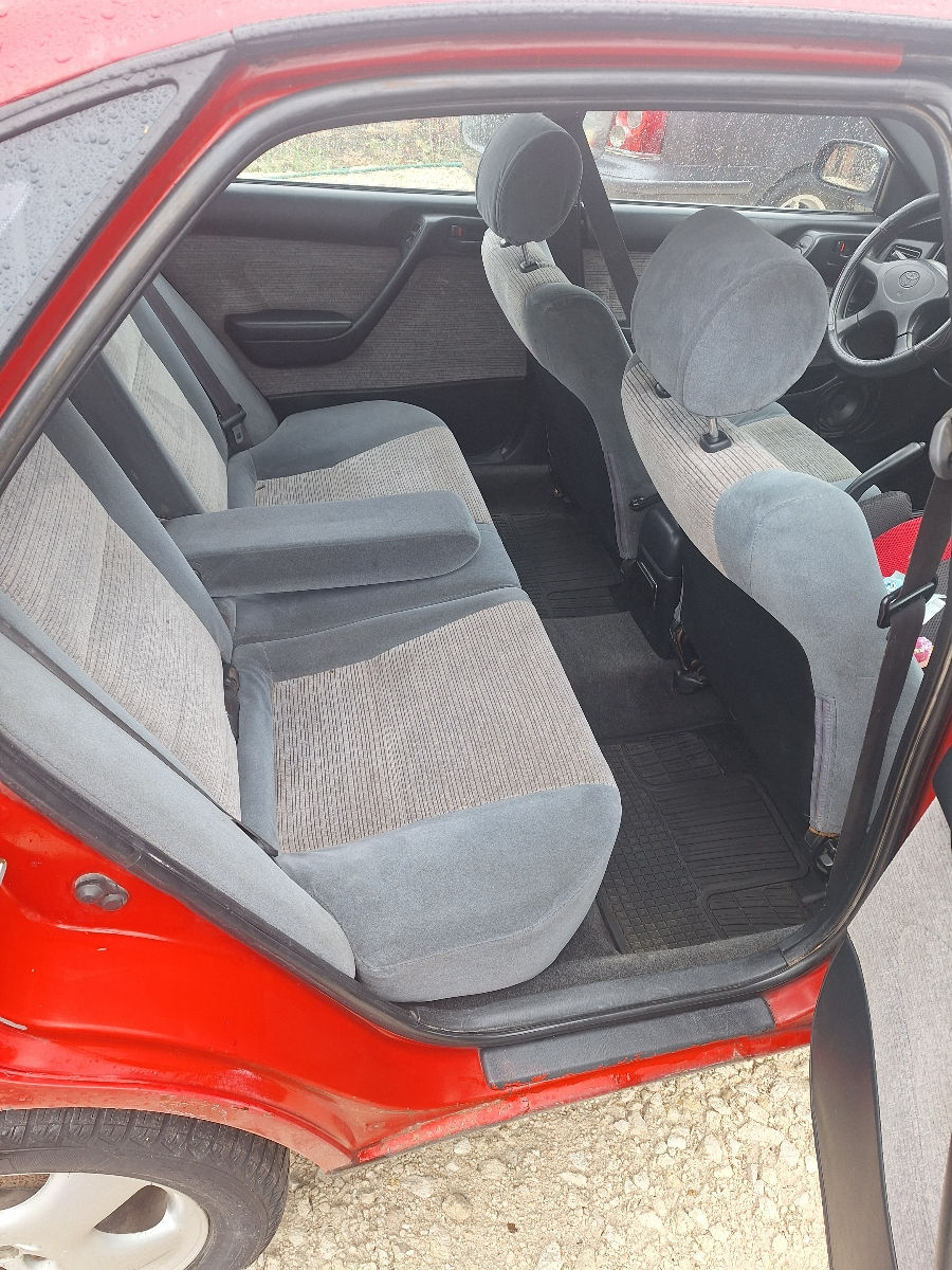 Toyota Carina фото 3