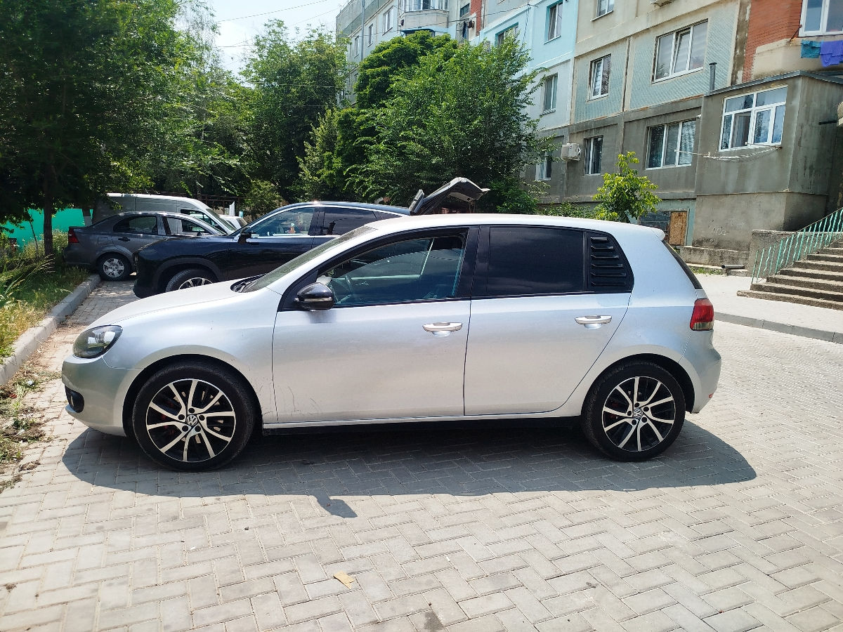 Volkswagen Golf foto 8