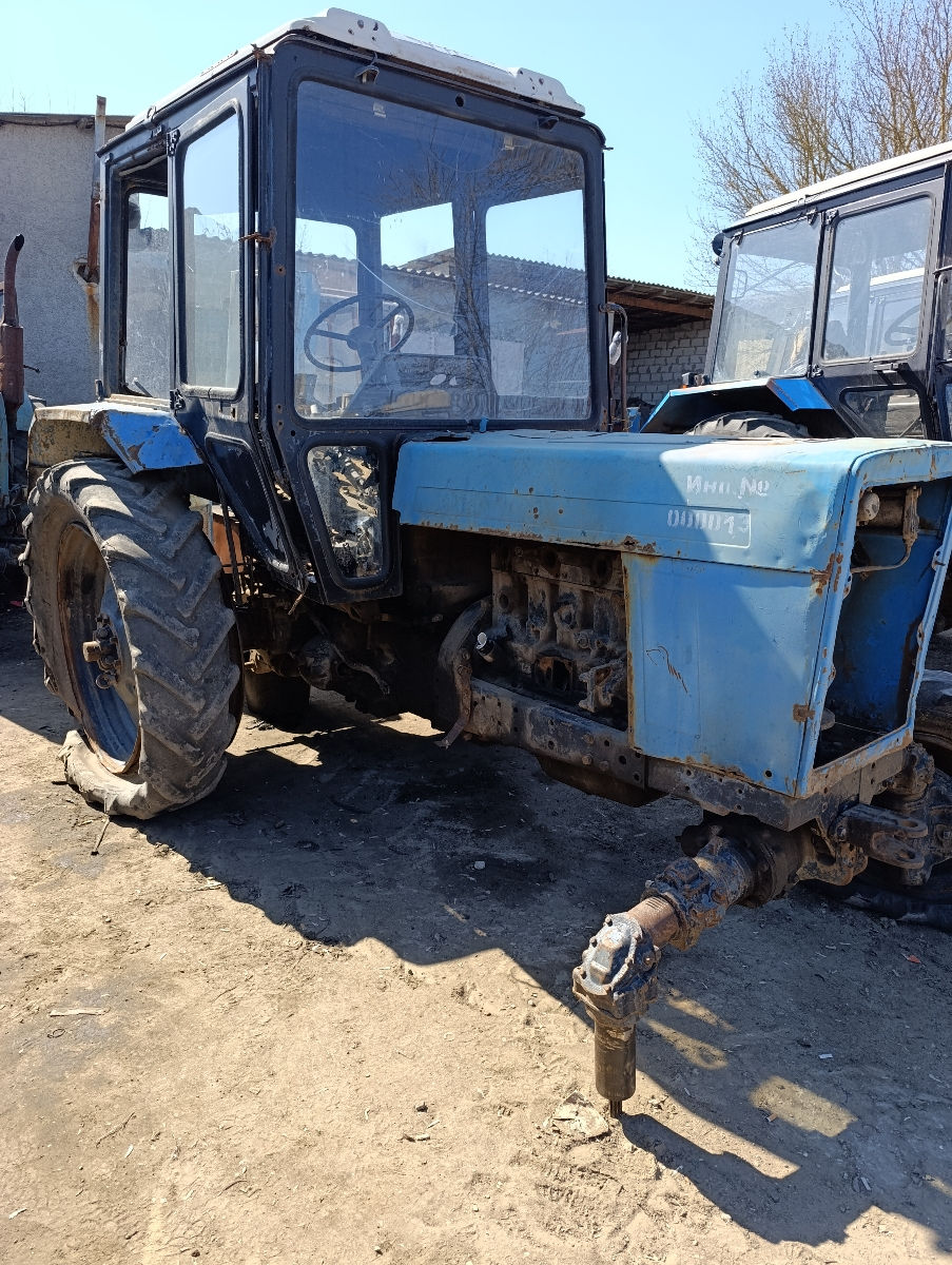 Dezmembrez tractoare mtz 82.1 892 952 820 foto 1