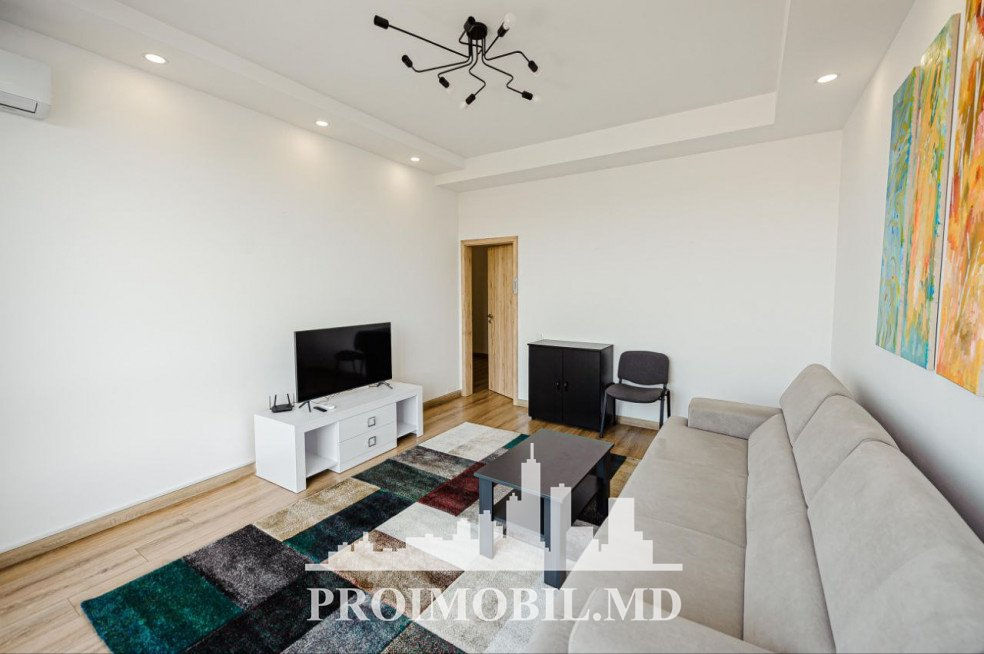 Apartament cu 2 camere, 70 m², Centru, Chișinău foto 2