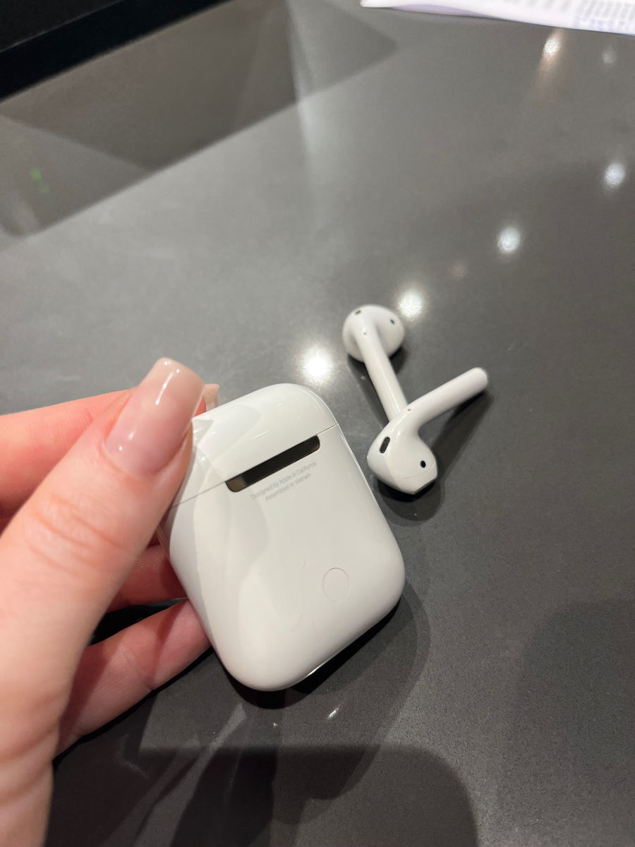 iPhone 11 AirPods 2 foto 0
