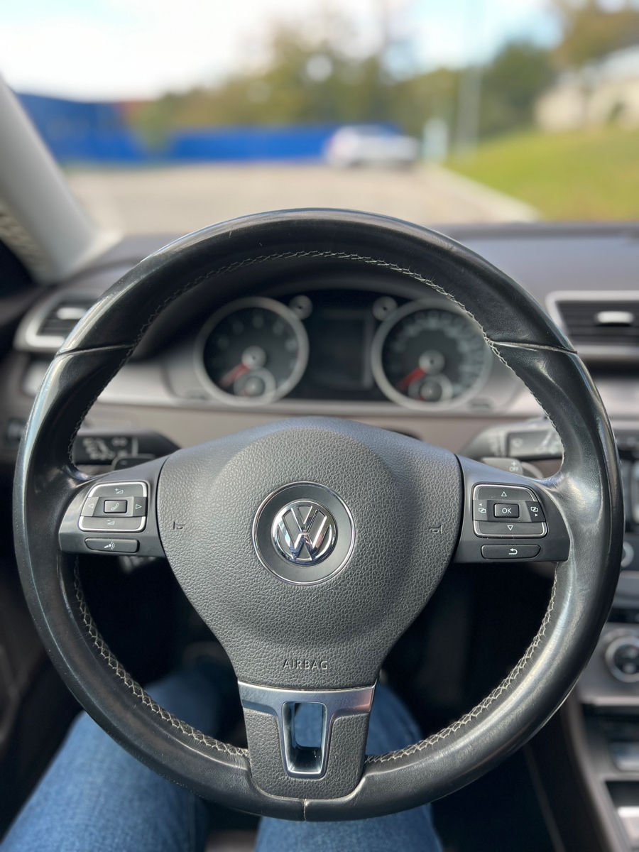 Volkswagen Passat foto 8