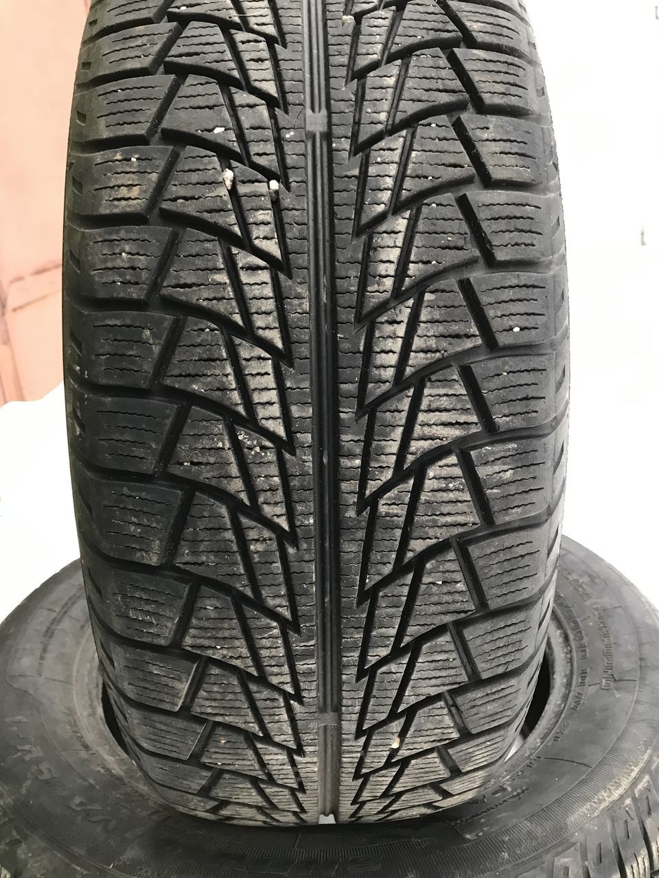 Nankang 235/60 R18