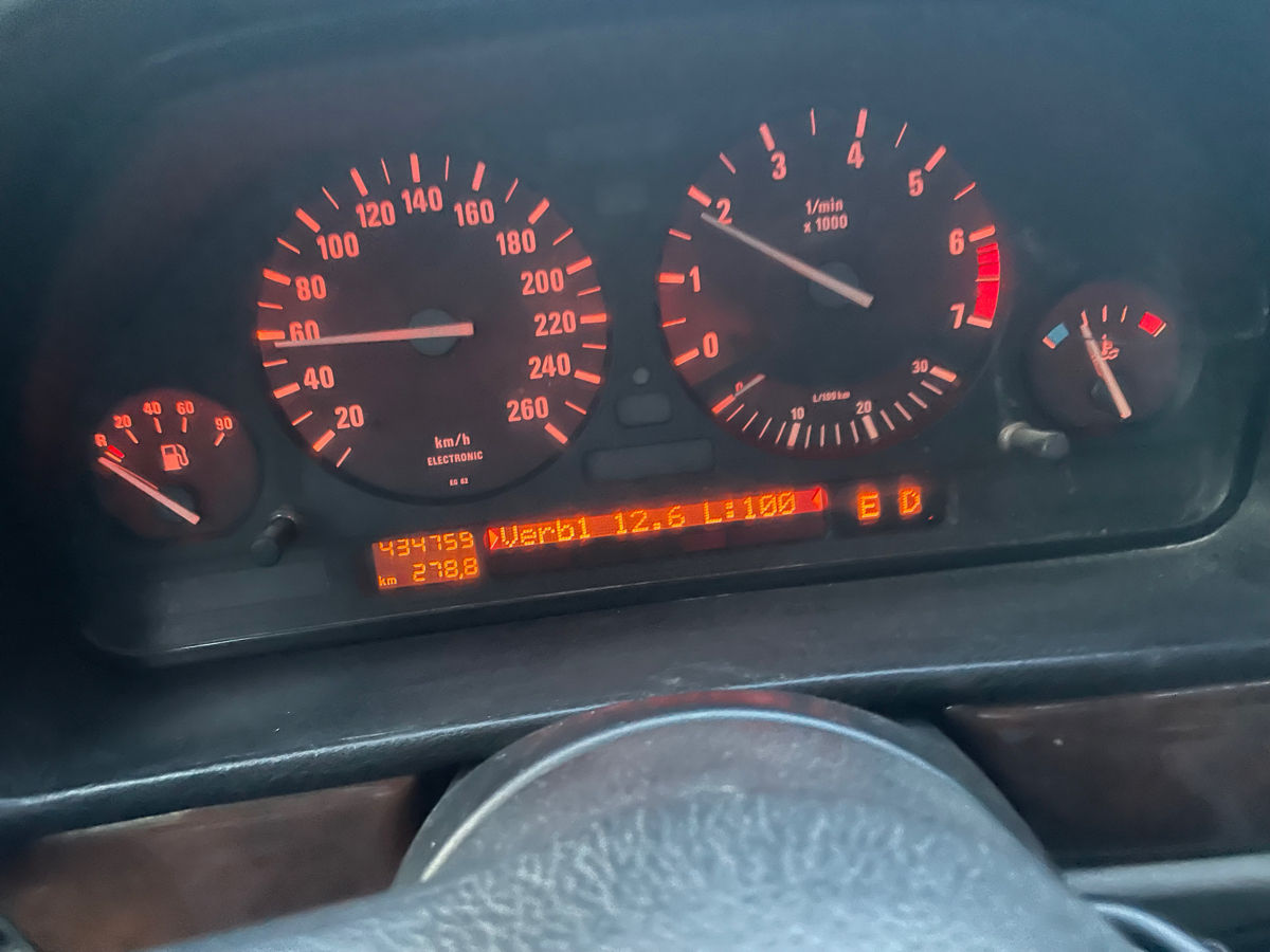 Bmw e32 фото 8