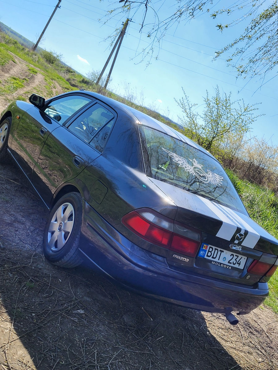 Mazda 626 foto 4