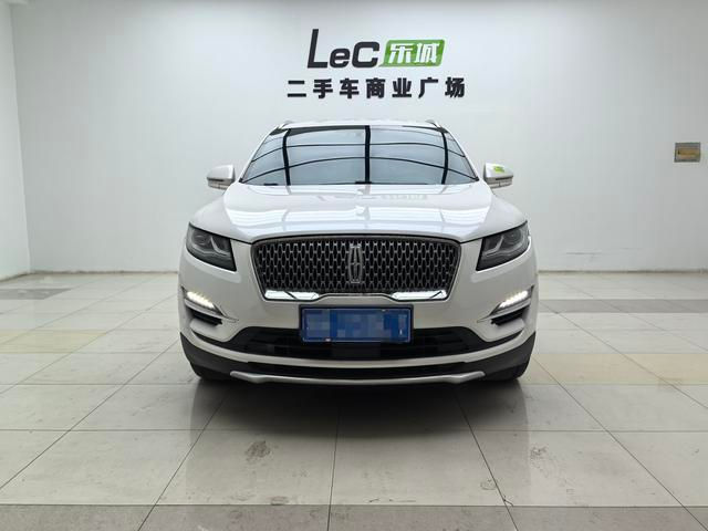 Lincoln MKC фото 1