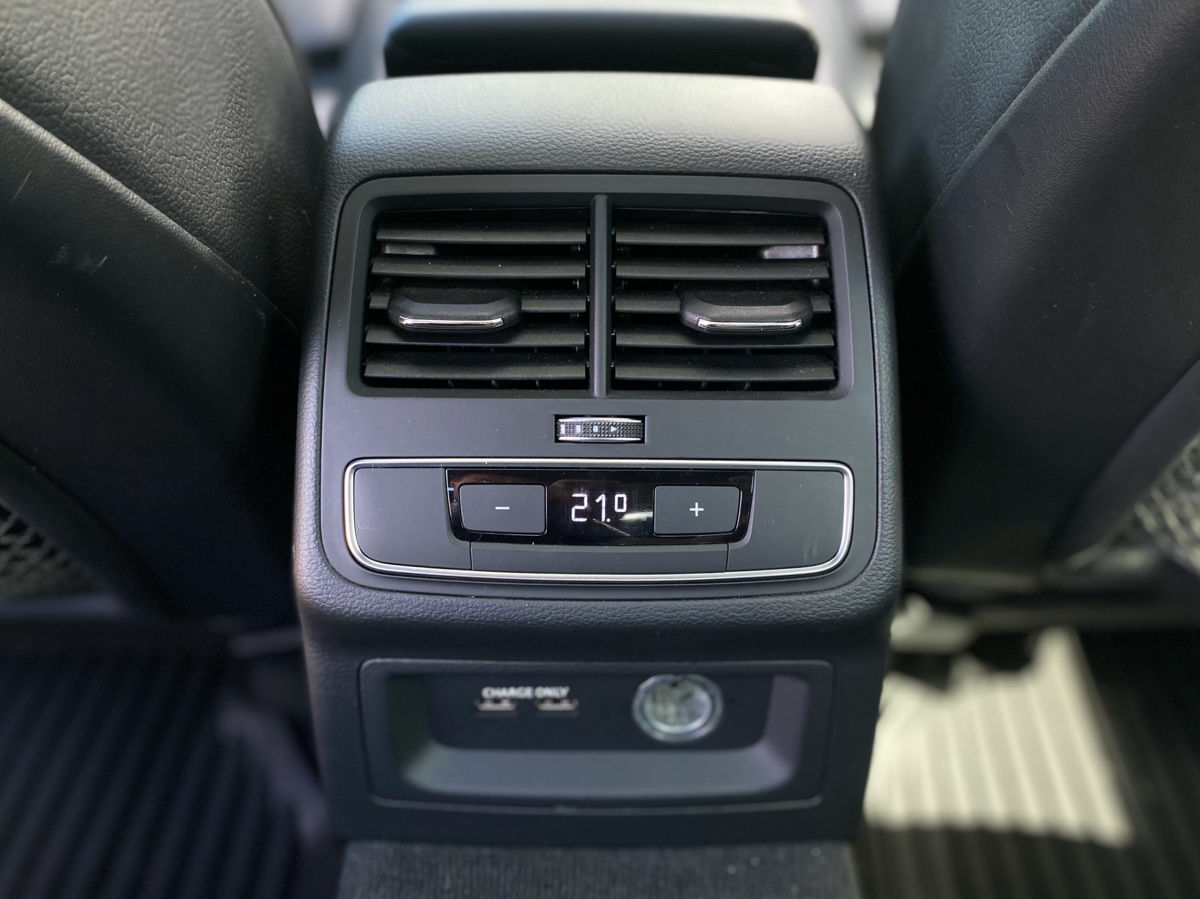 Audi A4 foto 11