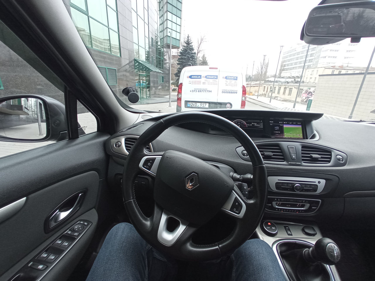 Renault Scenic foto 6