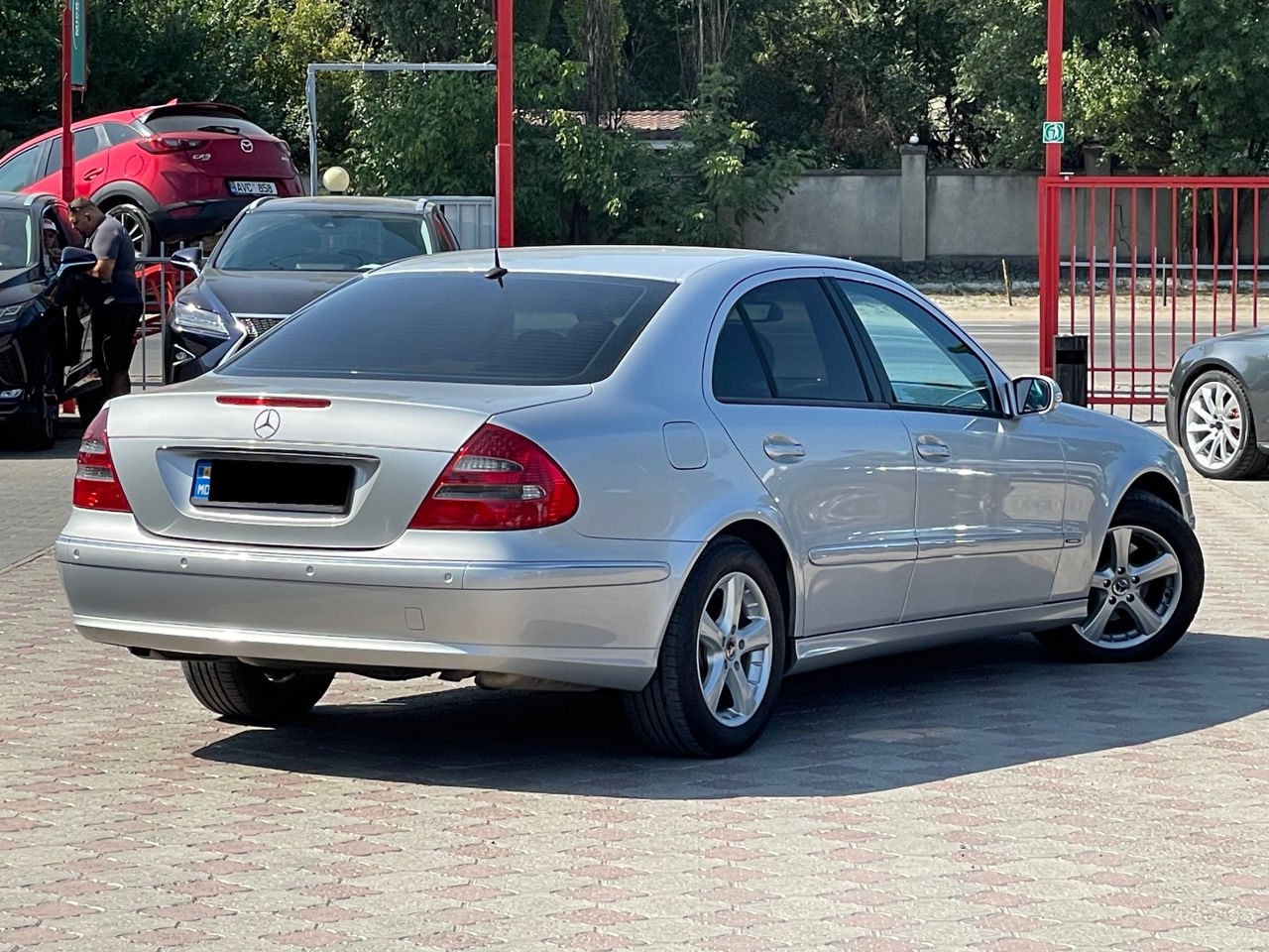 Mercedes E-Class foto 3