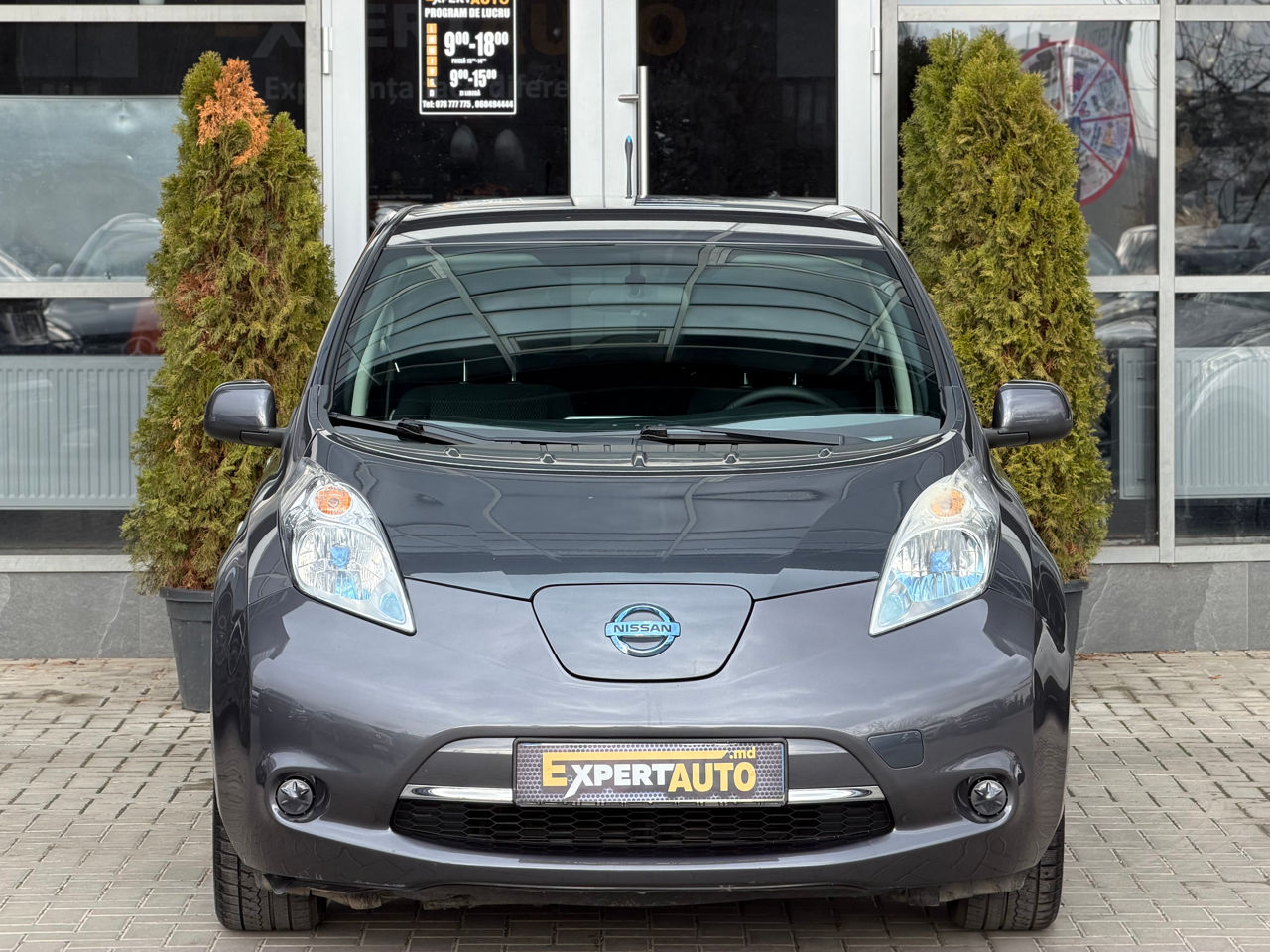 Nissan Leaf — фото 2