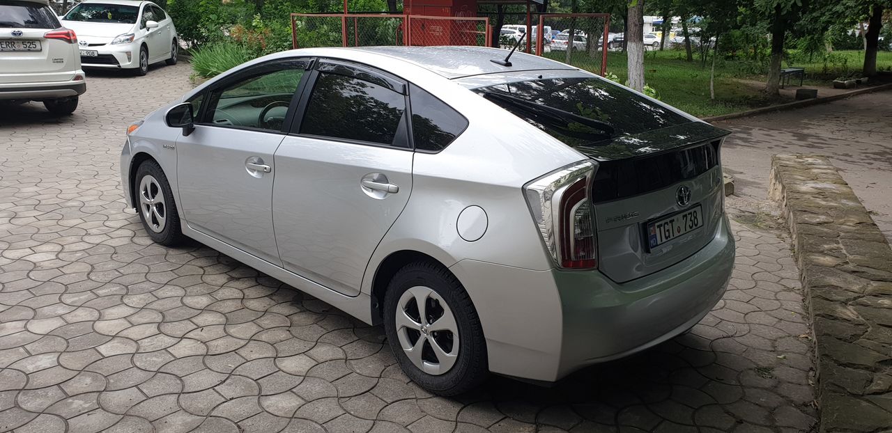 Chirie auto 24/24  Chisinau Botanica foto 3