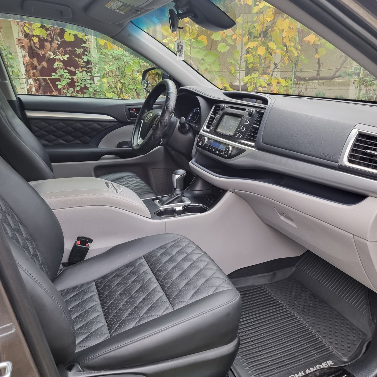 Toyota Highlander foto 3