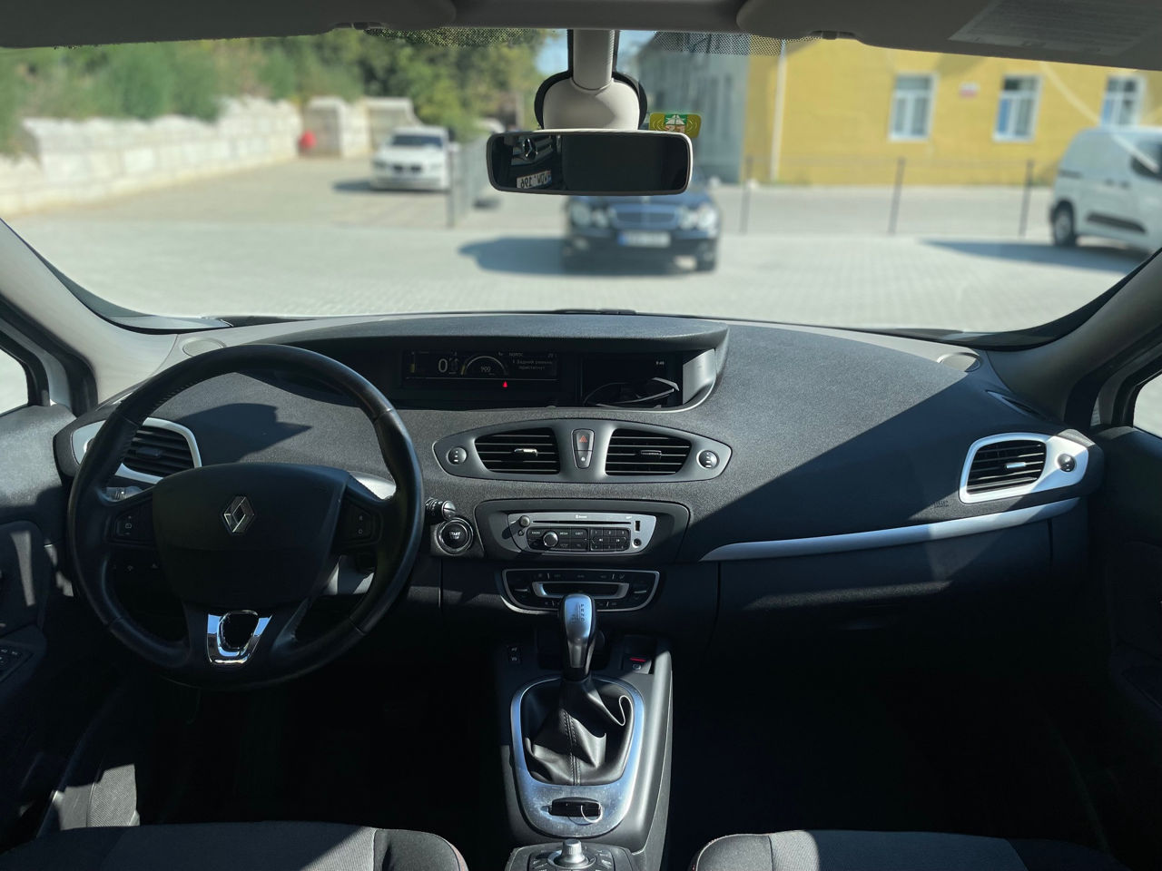 Renault Grand Scenic foto 9