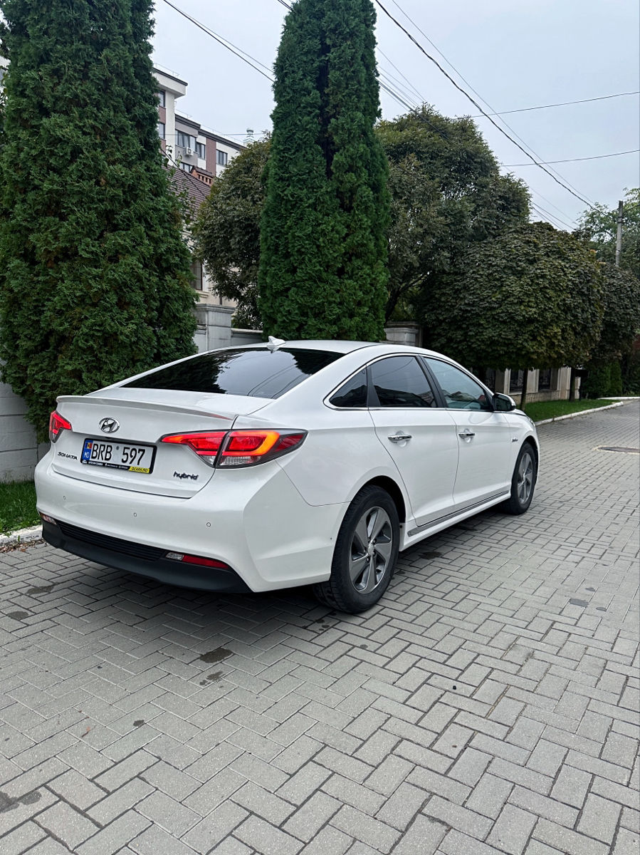 Hyundai Sonata фото 2
