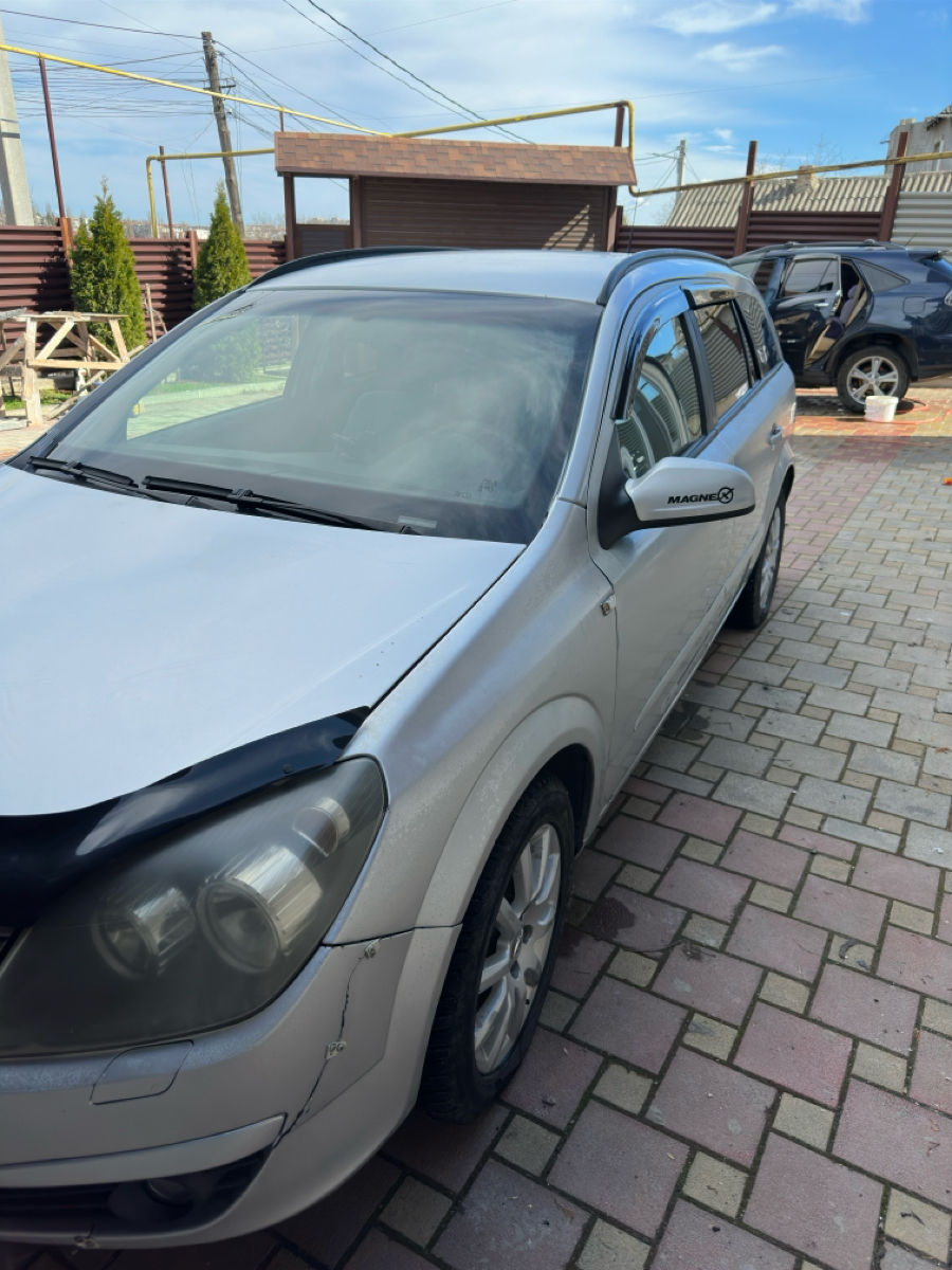 Opel Astra foto 2