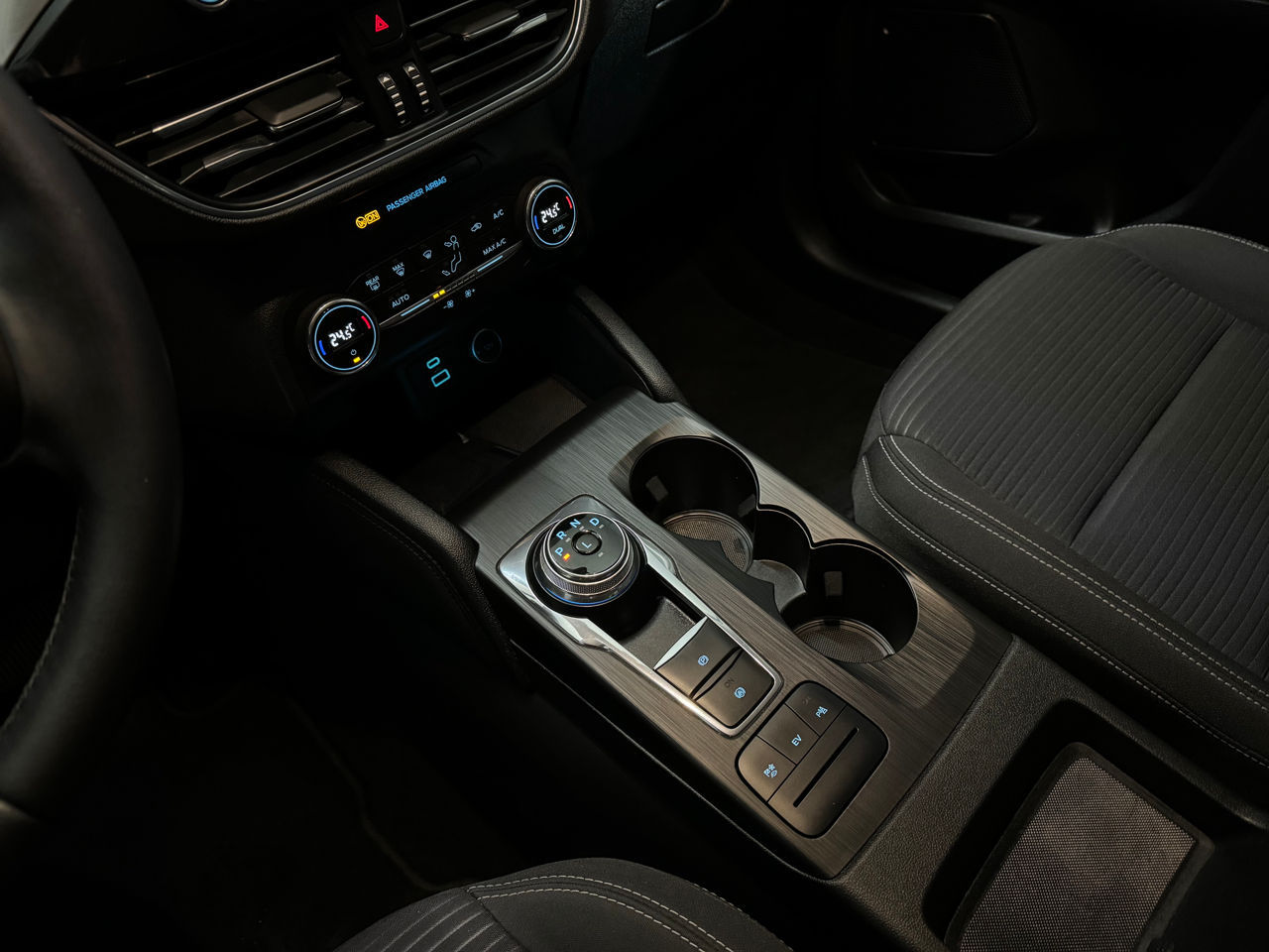 Ford Kuga foto 11