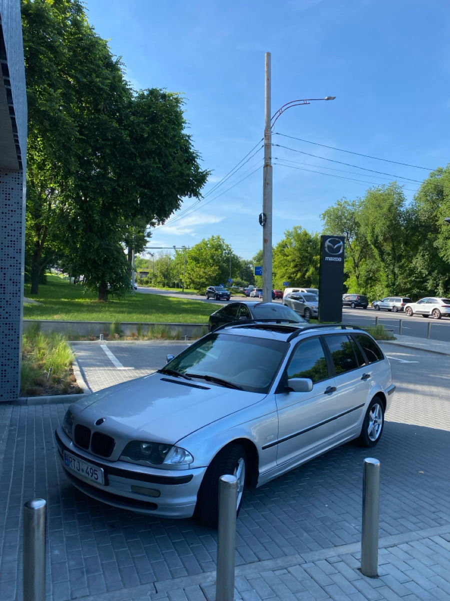 BMW 3 Series foto 4