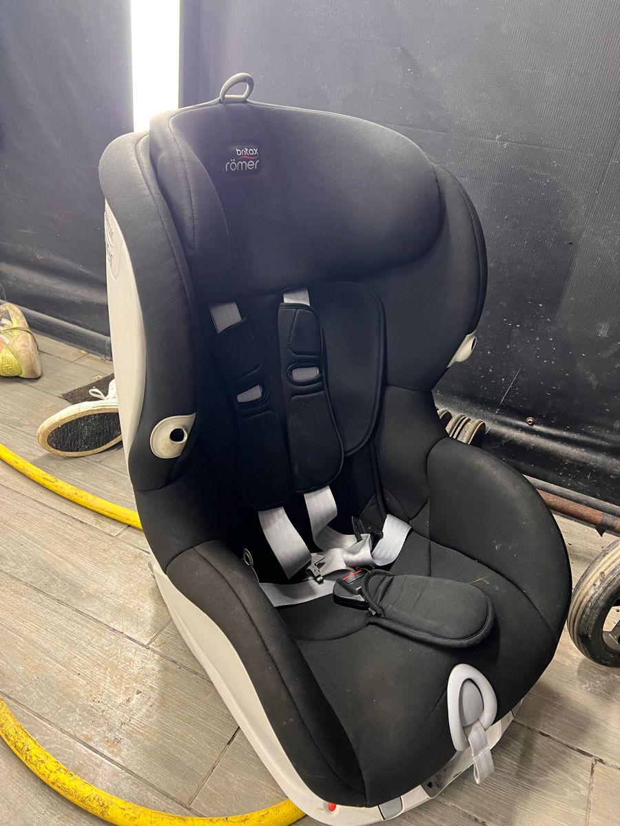 Авто кресло Britax Romer