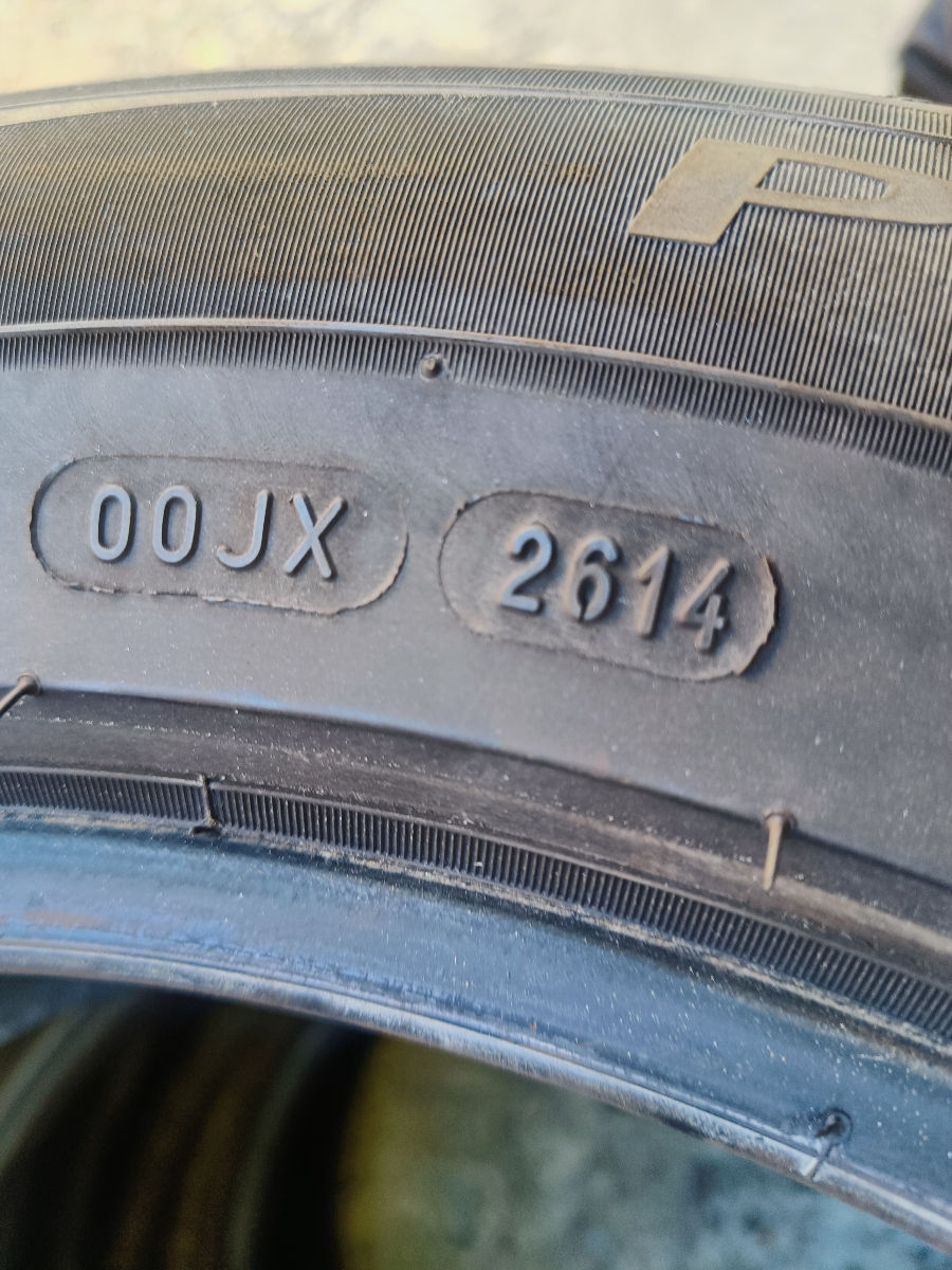 215/60/R17 Michelin