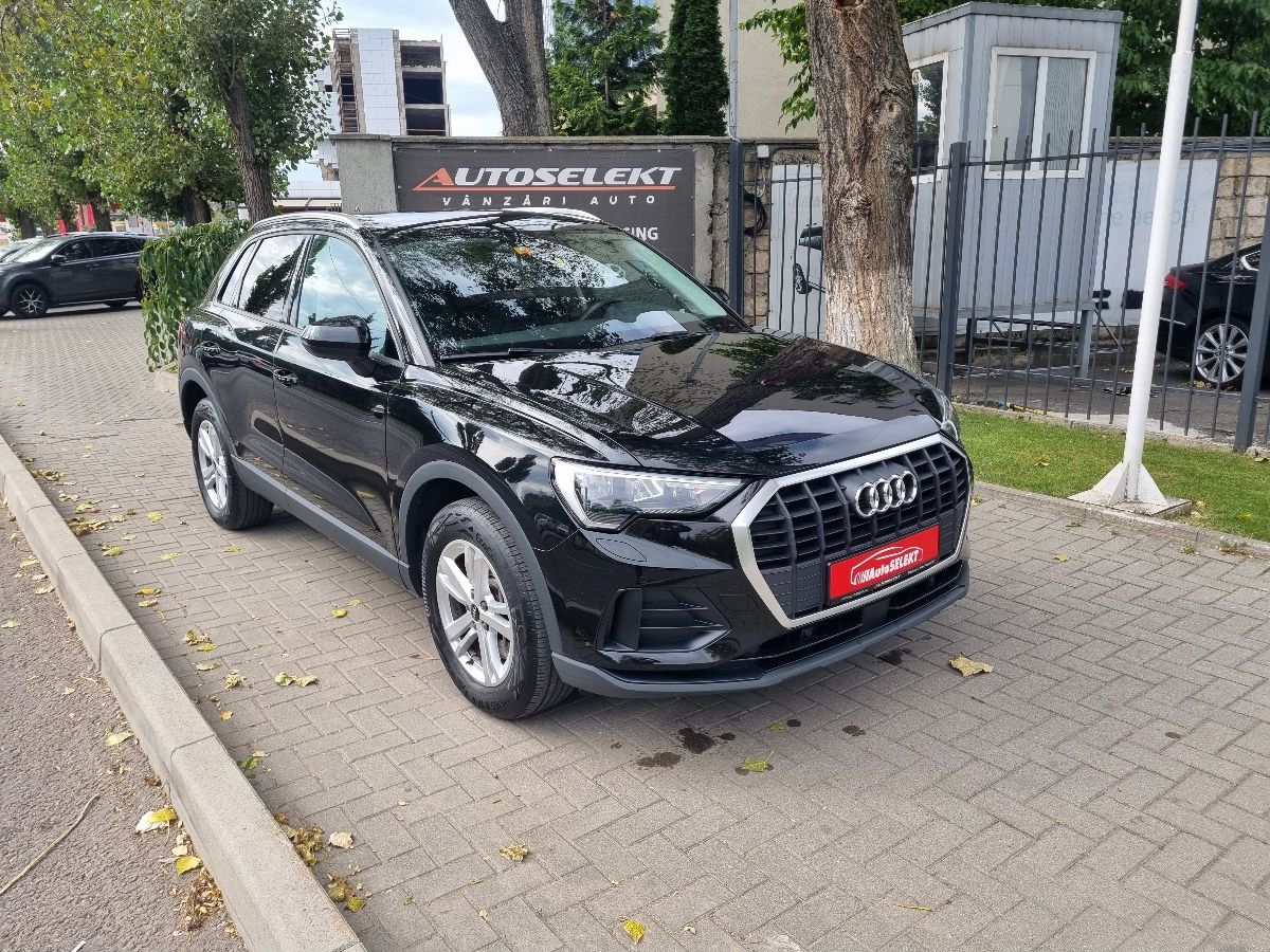 Audi Q3 2022 photo 3